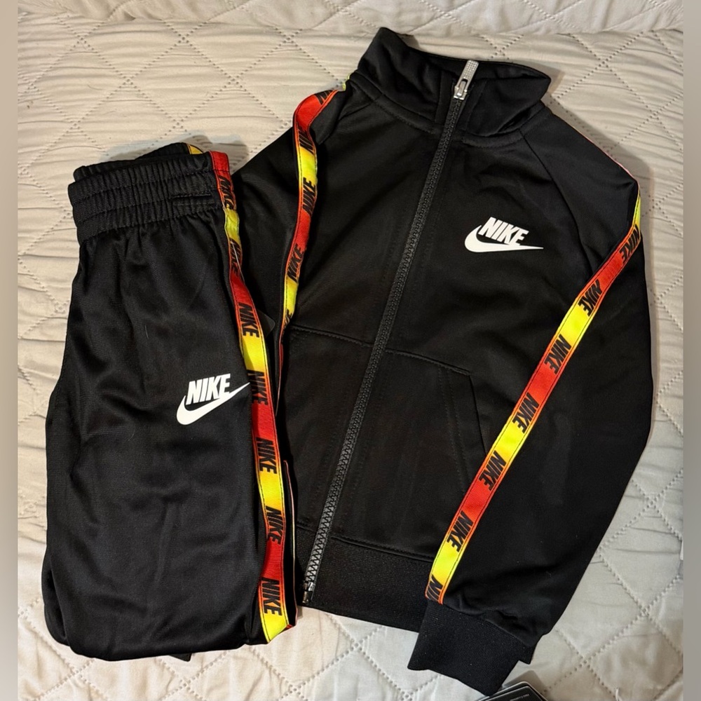 Nike Black 2-Piece Set